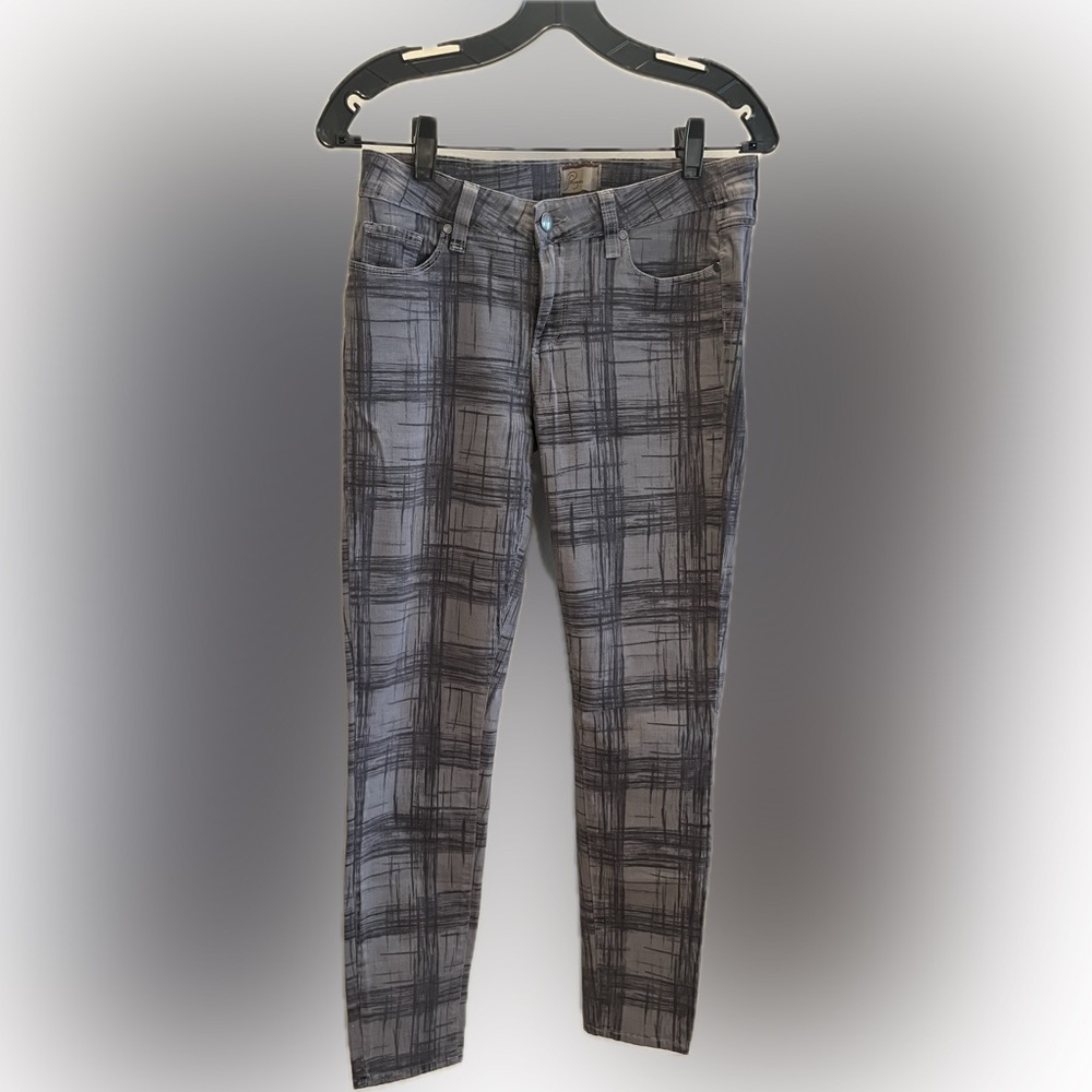 PAIGE Jeans  Gray pattern